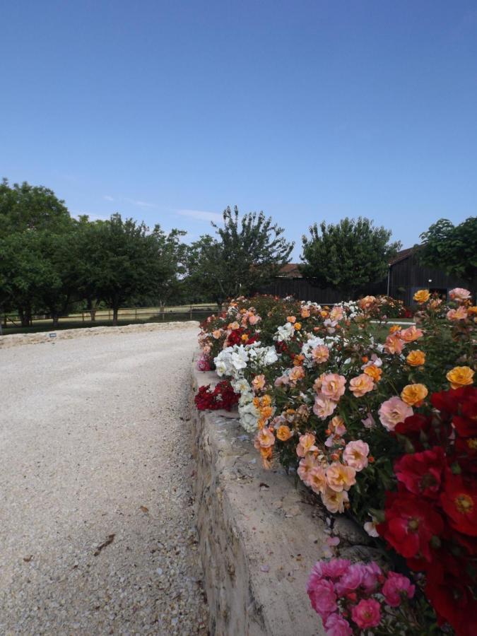 Bed & Breakfast Au Calme Lalinde Экстерьер фото